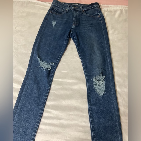 Express Skinny Mid Rise Medium Wash Stretch Jeans Size 2R Distressed - Picture 9 of 13